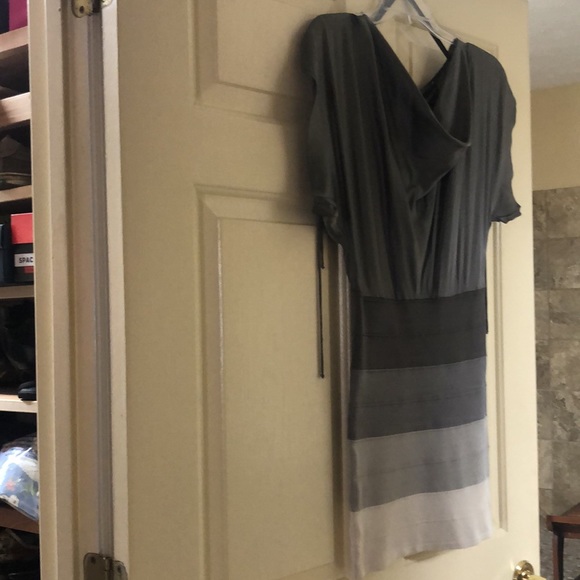 Bebe grey cocktail evening mini bodycon bottom flattering top - Picture 2 of 5